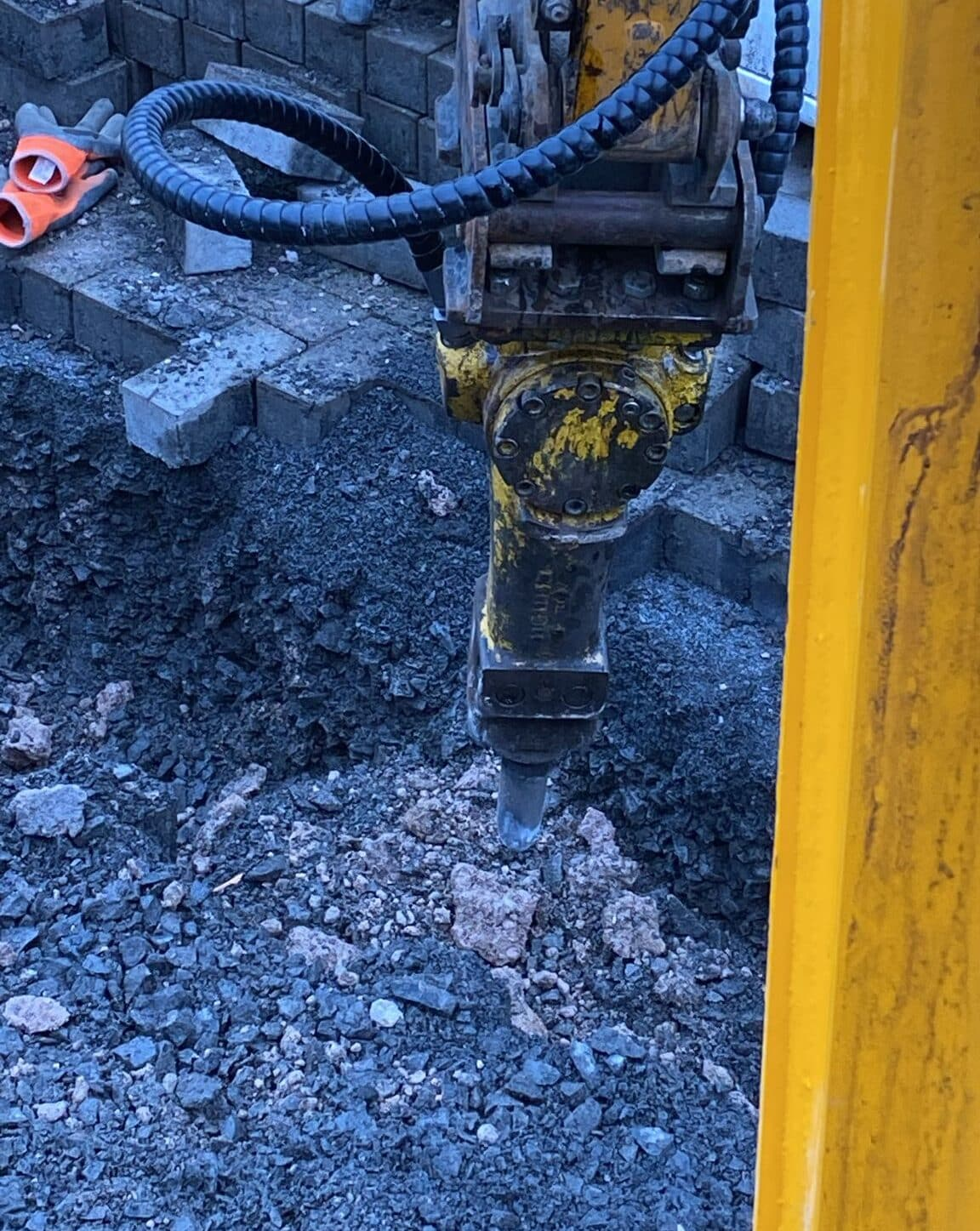 Abriss von Asphalt Nordtief